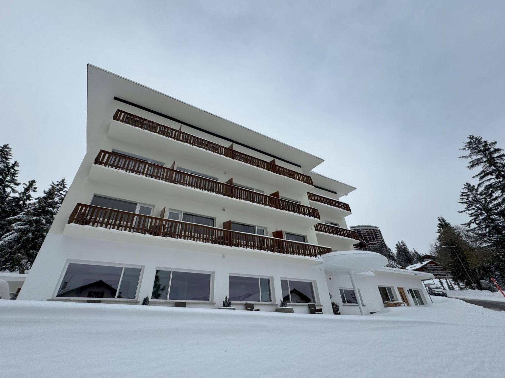 Crans Montana Suites Exterior foto